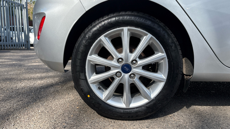 Ford Fiesta 1.0 EcoBoost 95 Titanium 5dr Petrol Hatchback